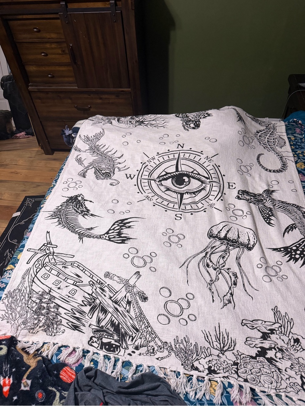 Earthbound Trading Co. Ocean Compass Tapestry Blanket - Black on White
